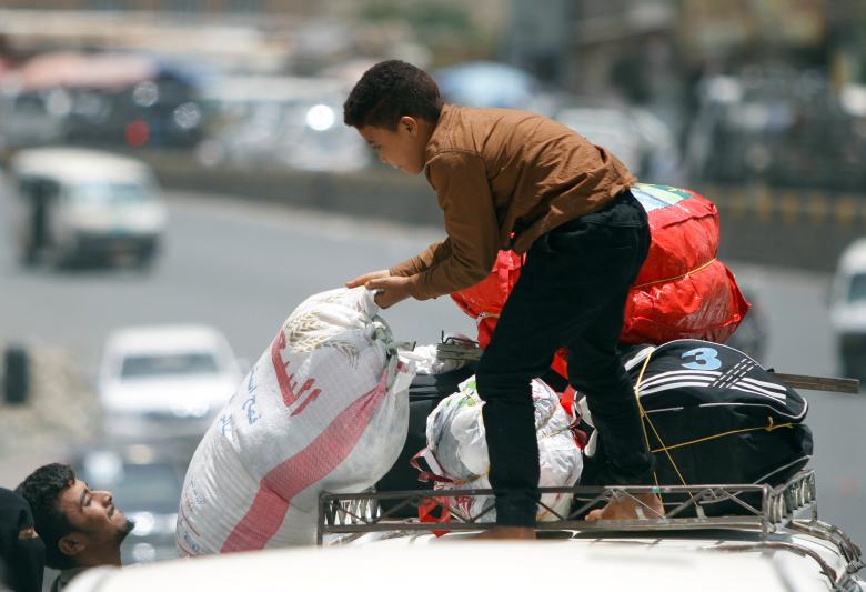 سكان الحديدة معاناة نزوح مفتوحة