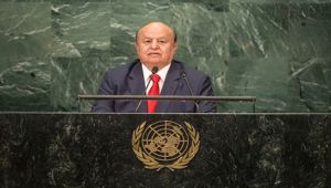 الرئيس هادي يدعو الدول المانحة للإيفاء بتعهداتها السابقة لإنقاذ اقتصاد البلد الذي عبث به الإنقلاب