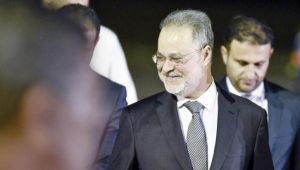 المخلافي: إيران زودت الحوثيين بطائرة قادرة على إطلاق صواريخ