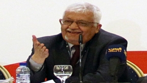 ياسين سعيد نعمان ردا على زعيم الحوثيين: الذي يزوّر التاريخ والجغرافيا غير مؤهل للحديث عن التحرير