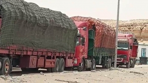 هيئة المواصفات تستنكر دخول 40 قاطرة إطارات مستخدمة من منفذ شحن البري يحظر دخولها البلاد