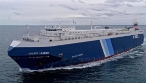 وول ستريت جورنال: "السفينة الجاسوس".. وراء دقة ضربات الحوثي بالبحر الأحمر