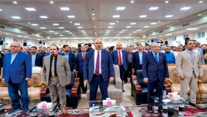 الزبيدي يهاجم المكونات الحضرمية ويعترف أن الصراع حول "النفط والنفوذ"