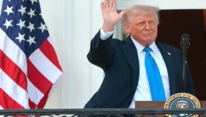 مجلة "التايم": ما يجب أن تعرفه عن حظر السفر الجديد الذي فرضه ترامب على 12 بلداً بينها اليمن؟