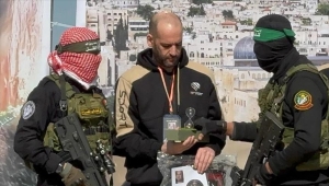 حماس تعلن موافقتها على إطلاق سراح 10 أسرى وتشتكي تعنت إسرائيل