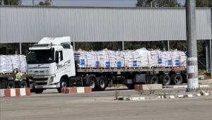 غزة تموت جوعا.. اعتراف إسرائيلي بإتلاف 1000 شاحنة مساعدات