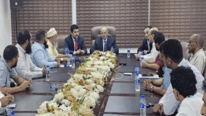 محافظ البنك المركزي يناقش مع جمعية الصرافين آلية تنظيم وتمويل الواردات