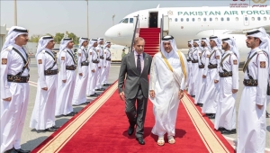 رئيس وزراء باكستان يصل الدوحة للتضامن قطر