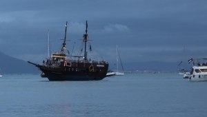 "لجنة كسر حصار غزة": زوارق إسرائيلية تحيط بسفن أسطول الصمود