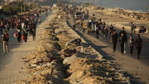 لليوم الثاني.. تواصل عودة النازحين إلى مناطق انسحبت منها إسرائيل بغزة