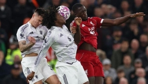 ليفربول يتلقى هزيمته الثالثة في الدوري الانجليزي امام مانشستر يونايتد