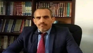 صنعاء.. الحوثيون ينقلون المحامي "عبدالمجيد صبرة" إلى زنزانة انفرادية