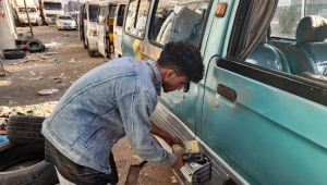 مواني يمنية خارج السيطرة.. كيف تحولت إلى شبكات لتهريب النفط؟