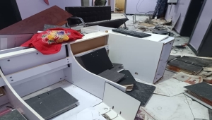 توجيه حكومي بالتحقيق في اقتحام صحيفة عدن الغد