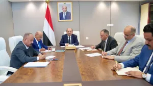 حكومة اليمن تعلن جاهزيتها لمواجهة تداعيات التصعيد الإقليمي وضمان الاستقرار