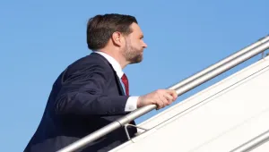 محادثات أمريكا وإيران تنتهي دون اتفاق والوفدان يغادران باكستان