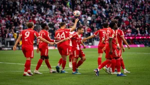 بايرن ميونخ يتوج بلقب الدوري الألماني للمرة الـ35