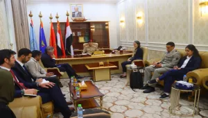 وزير الدفاع اليمني يبحث مع الاتحاد الأوربي دعم مكافحة الإرهاب وتأمين الملاحة الدولية