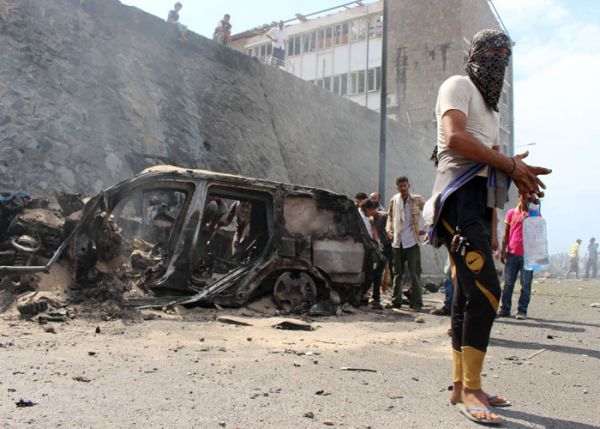 مدير أمن عدن يتهم صالح والحوثيين باغتيال جفعر ومصادر تكشف دور عناصر حزب الله في العملية