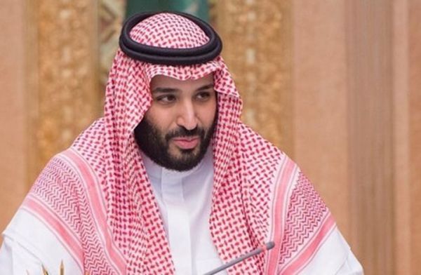 كيف علق سعوديون على كلام بن سلمان عن قيادة المرأة للسيارة؟