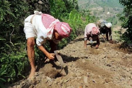 في جبال اليمن النائية ما زال التقدم والحرب بعيدين