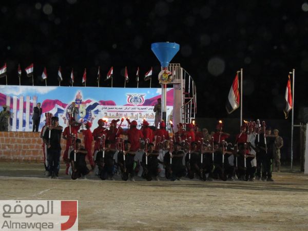 احتفالات جماهيرية في مأرب ورئيس هيئة الأركان يوقد شعلة ثورة سبتمبر (صور)