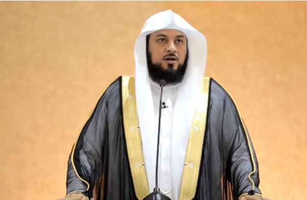 السعودية تمنع العريفي من الخطابة.. و