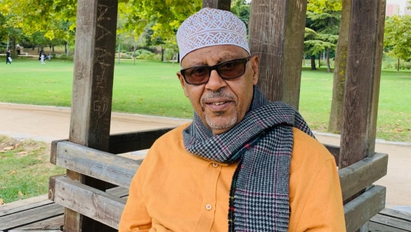 أيوب طارش للجزيرة نت: روحي مسلوبة خارج اليمن