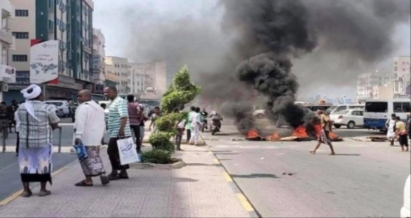 المجلس الثوري يتهم الاستخبارات العسكرية بتعذيب قيادات بالمجلس بالمكلا واعتقال عشرات المحتجين