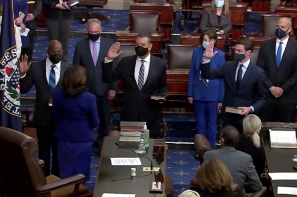 بعد حصدهم للأغلبية بمجلس الشيوخ.. الديمقراطيون يحكمون سيطرتهم على مقاليد السلطة في واشنطن