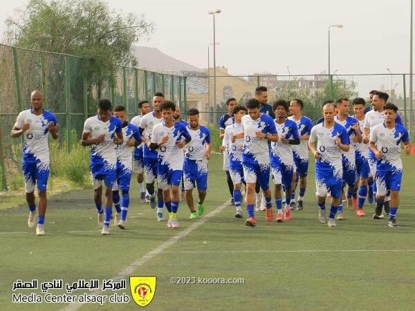 صقر تعز يستأنف استعداداته للدوري اليمني