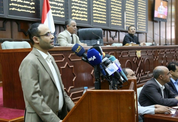 صحيفة سعودية تكشف عن اقتراب الحوثيين من تشكيل حكومة مصغرة