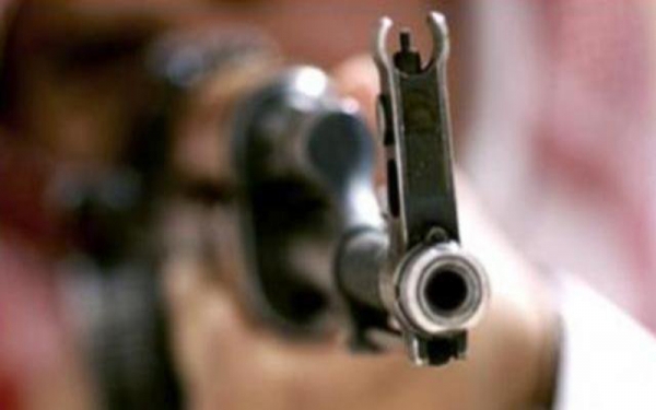 الضالع.. وفاة شخص إثر عبثه بسلاح ناري