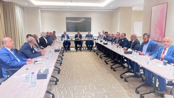 تكتل الأحزاب الوطني يدعو الحكومة إلى الإسراع في اتخاذ تدابير عملية للحد من التدهور الاقتصادي