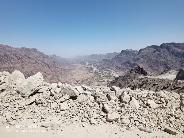 الحوثيون يعلنون قبولهم بفتح طريق 