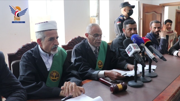 الحوثيون يواصلون محاكمة 21 مختطفا بمزاعم العمل ضمن شبكة 