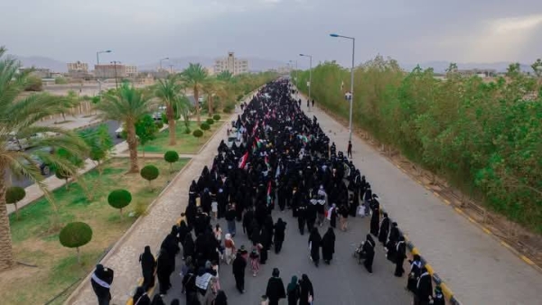 مظاهرة نسوية حاشدة في مأرب تضامنا مع غزة وتنديدا بجرائم الإبادة