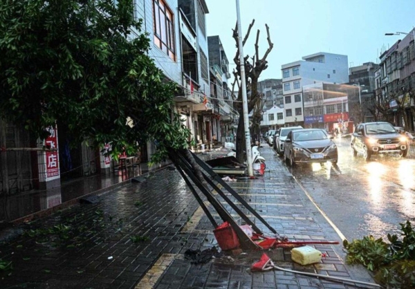 الصين تفعل استجابة طارئة مع اجتياح الإعصار 