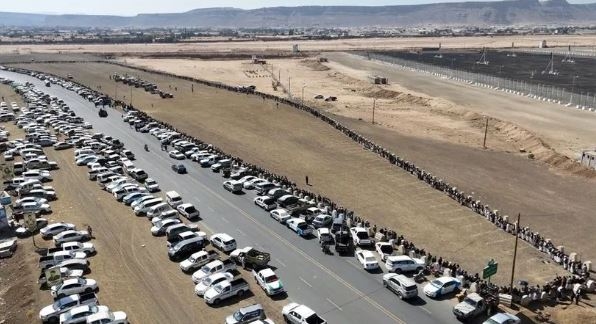 صنعاء.. قبائل أرحب تنظم عرضاً عسكرياً في إطار التعبئة العامة لمواجهة إسرائيل