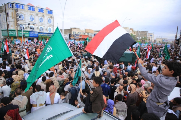 مأرب.. مسيرة حاشدة تنديدا بالاعتداءات الإيرانية على السعودية وبقية دول الخليج