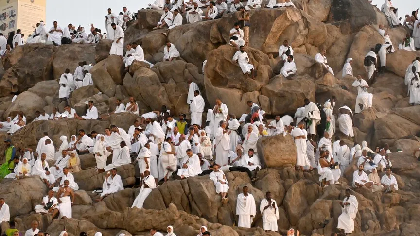 خطيب عرفة يدعو من أجل إصلاح أحوال المسلمين وجمعهم على الحق