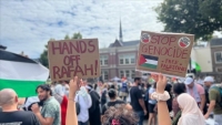 "لن نتخلى عن فلسطين".. متظاهرون بستوكهولم ينددون بخطة ترامب ضد غزة