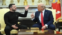 موقف زيلينسكي مع ترامب يُثير تفاعل اليمنيين.. هل يجرؤ المجلس الرئاسي أن يقف هكذا في وجه السفير السعودي ال جابر؟