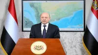 العليمي يعلن إسقاط ملاحقات مرتبطة بأحداث الجنوب ويكشف دور السعودية لمنع تشظي اليمن