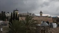 حماس: إغلاق إسرائيل للمسجد الإبراهيمي انتهاك لحرية العبادة